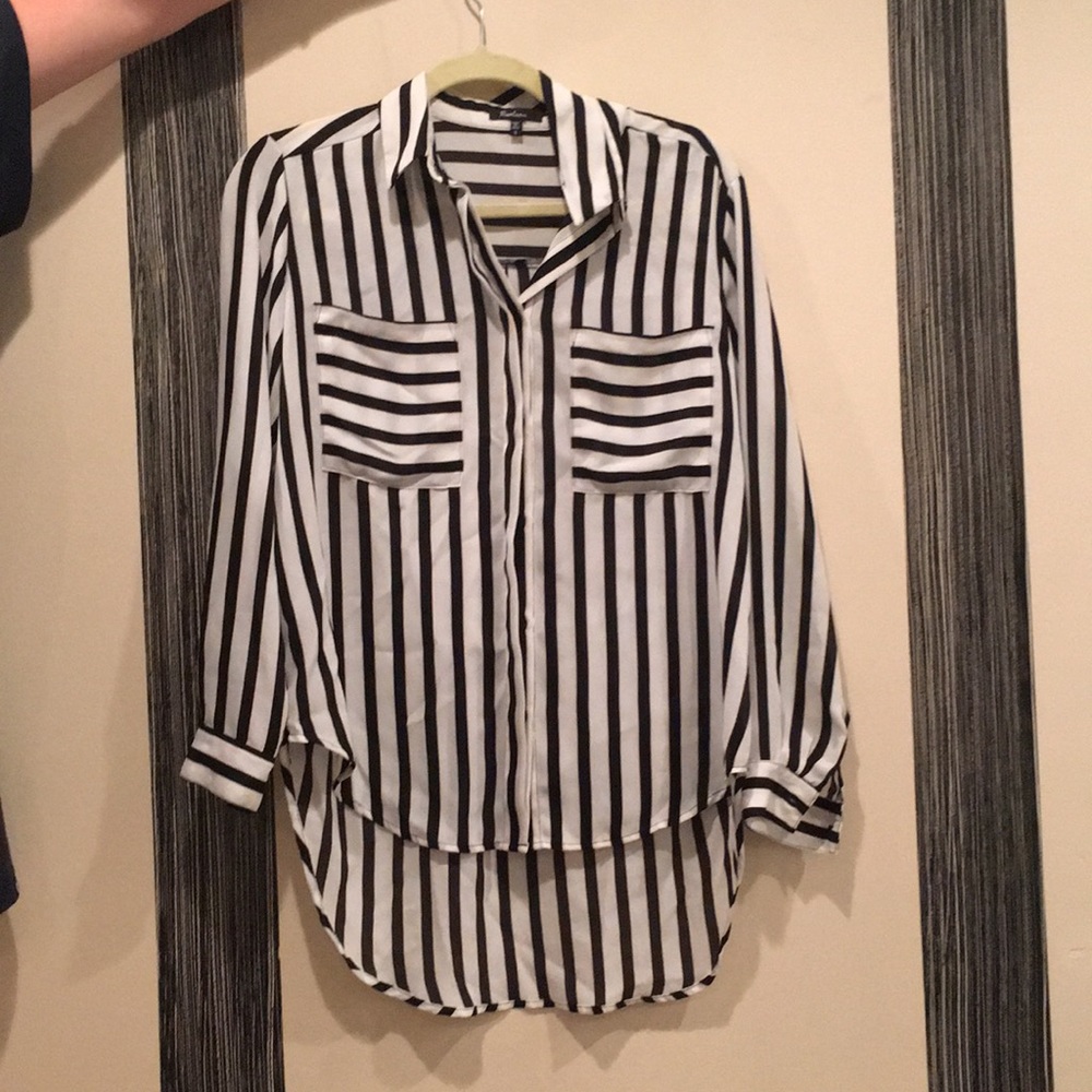 Momteau long sleeve high-low blouse